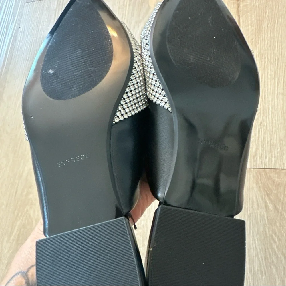 Express Black and Silver Women's Shoes - Picture 7 of 7